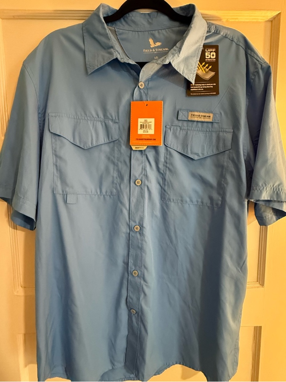 NWT Field & Stream Short Sleeve Button-Down Shirt in Light Blue